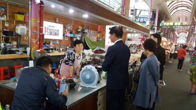 2018년 9월 21일 최형욱 동구청장님 초량전통시장 방문